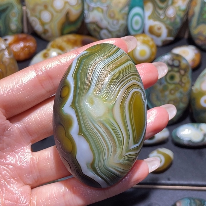 【闪购商品】未镶嵌玛瑙/玉髓珠宝奇石o