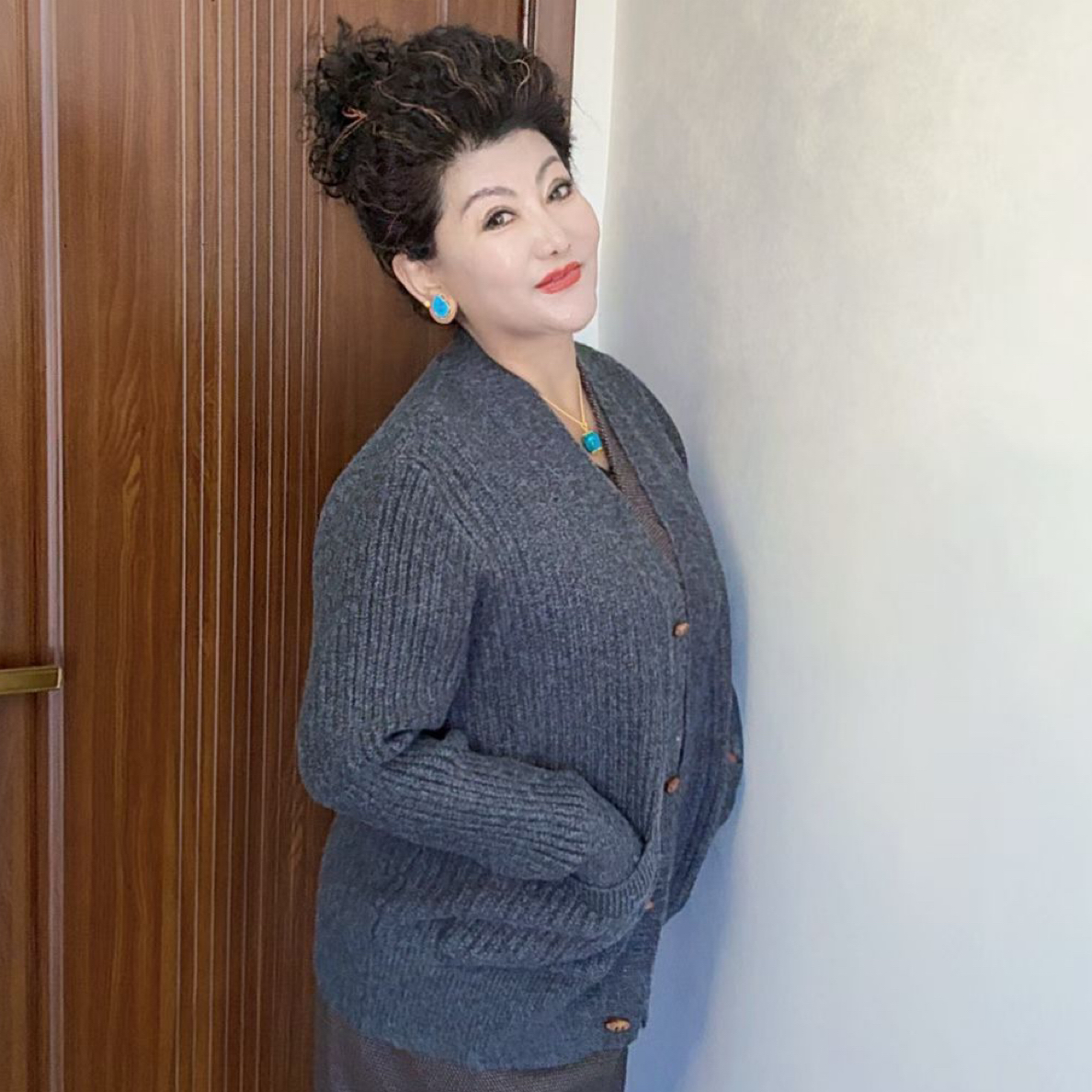 宽松竖纹款毛衣四色款