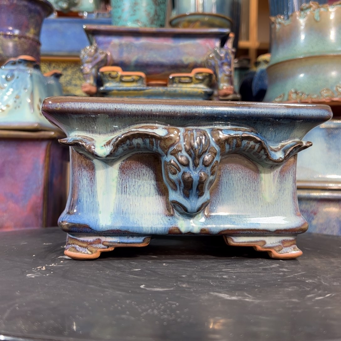 沧*** 当代盆景花盆……