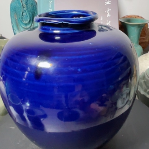 浅**行糖蓝瓷罐器型美观大方