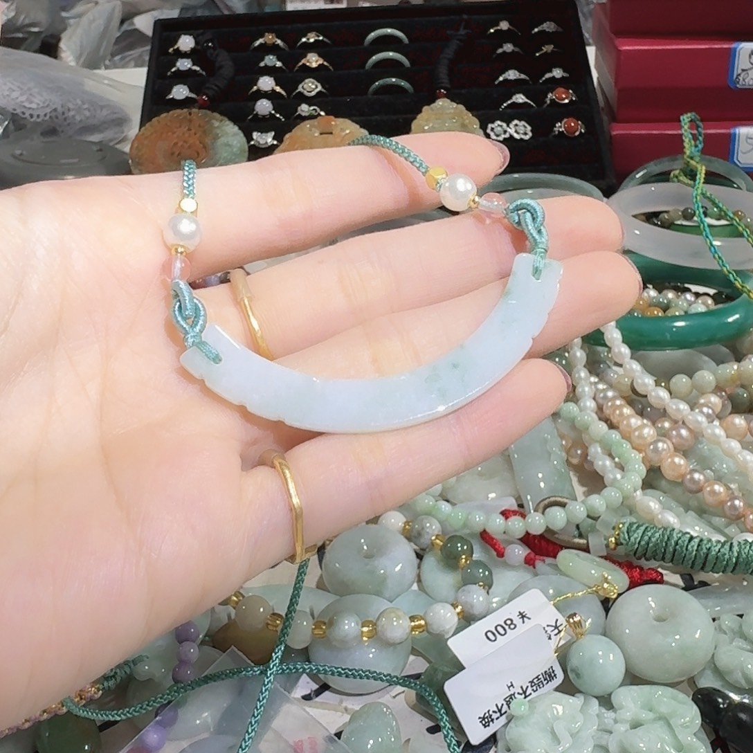 没***要翡翠未镶嵌颈饰5423