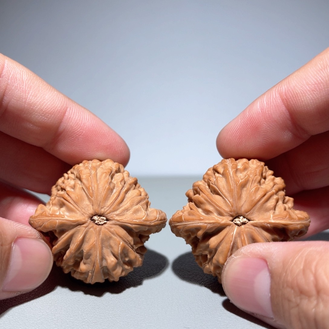 文玩核桃吊坠磨盘