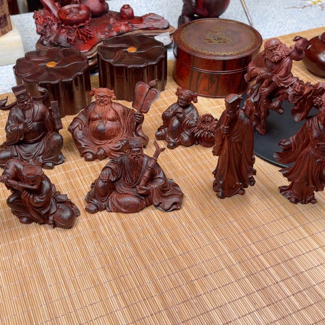 檀香紫檀（小叶紫檀）奇**龙