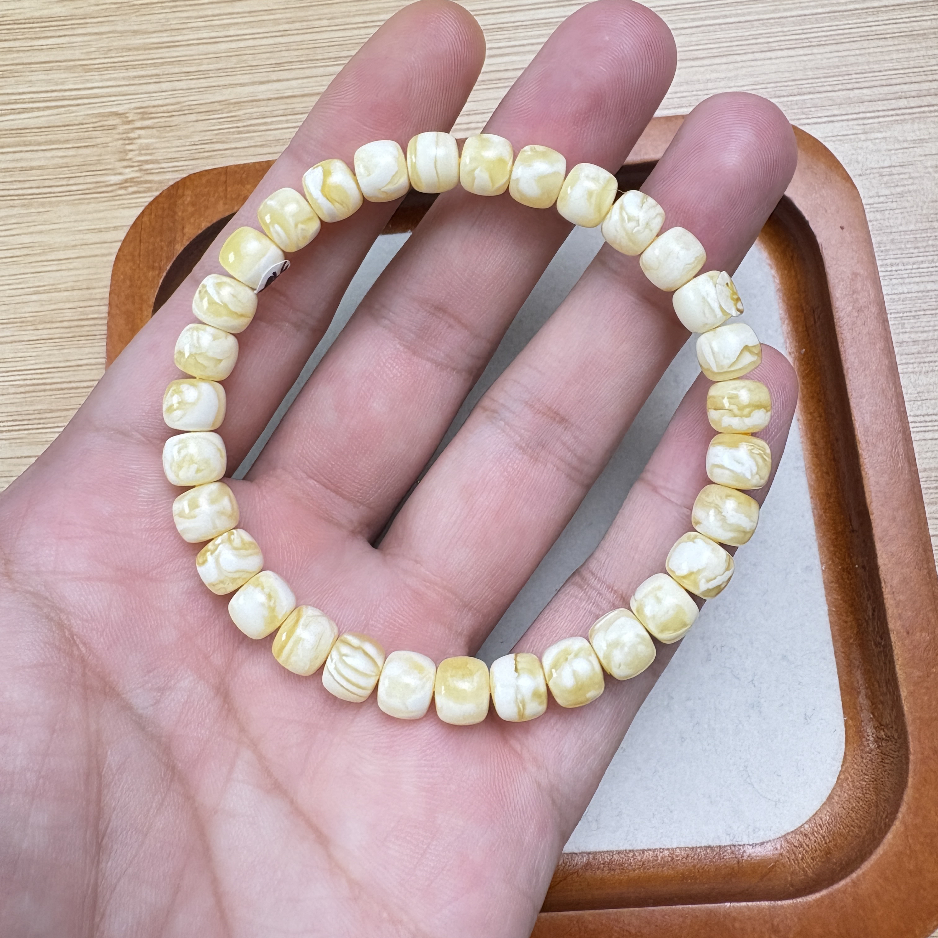 7.5mm 6.85 精品俄料原矿小尺寸虎皮妖花蜜蜡手串 保真有质检证书