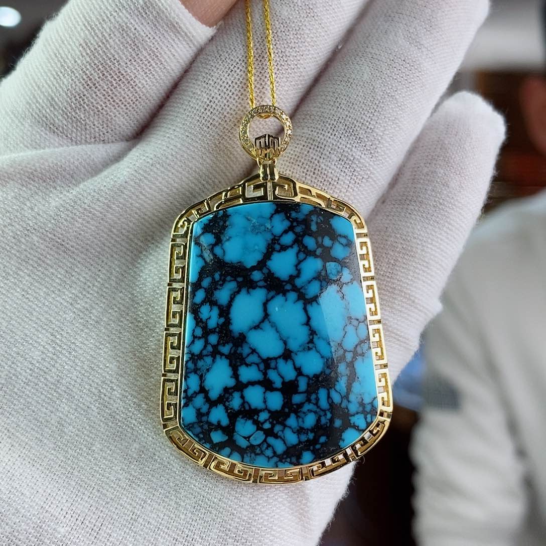 绿松石珠宝奇石18K金镶嵌