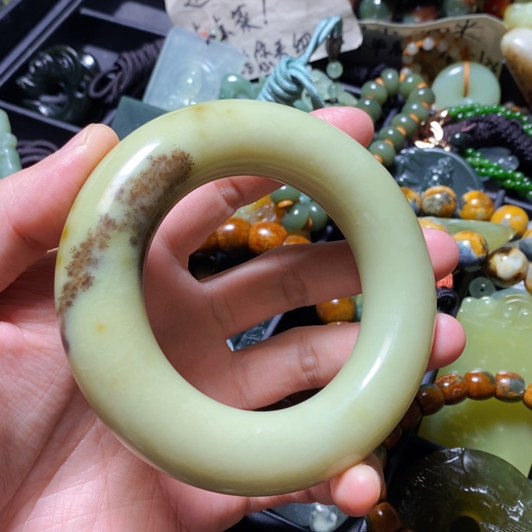 蛇纹石玉未镶嵌颈饰57口