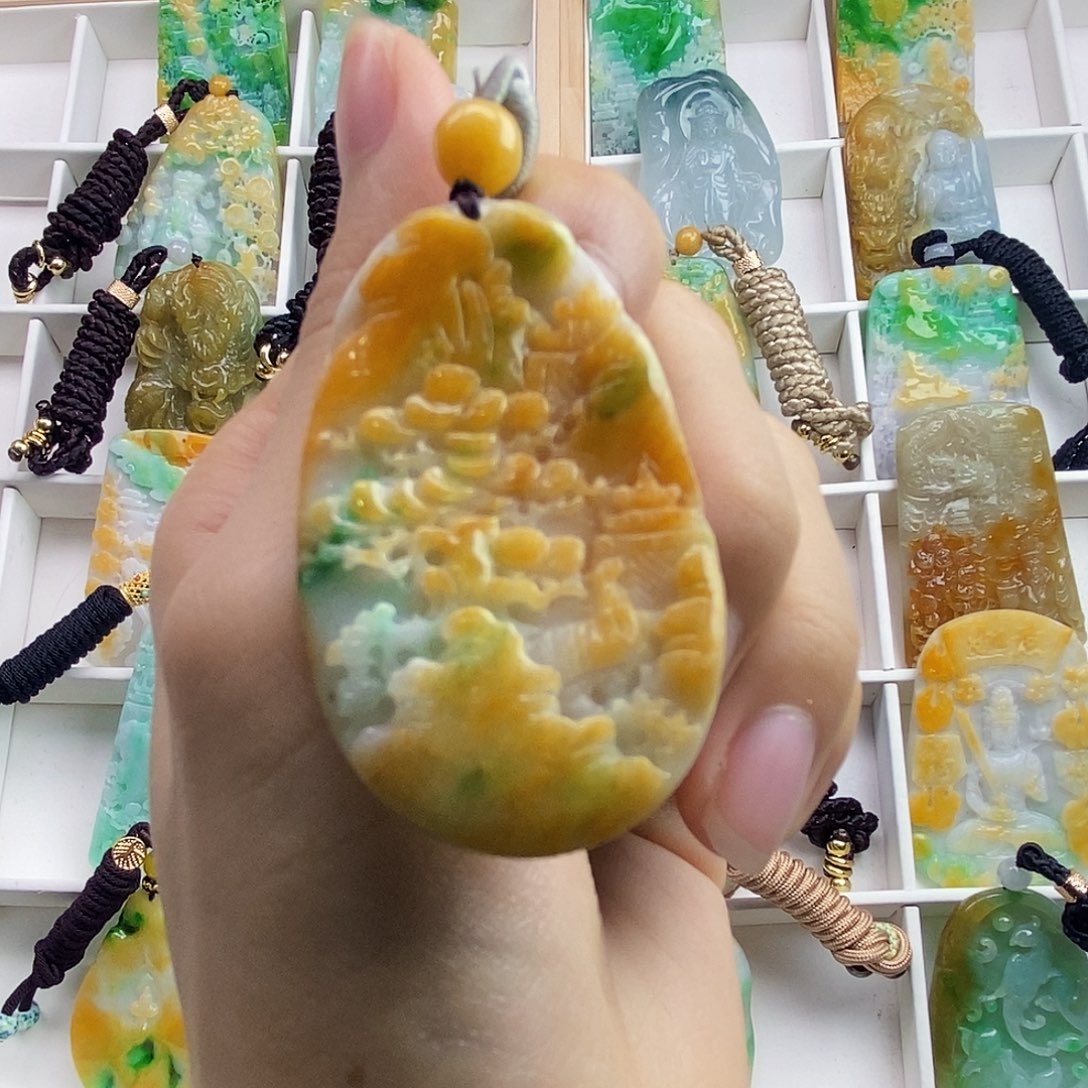 颈饰未镶嵌翡翠翡翠