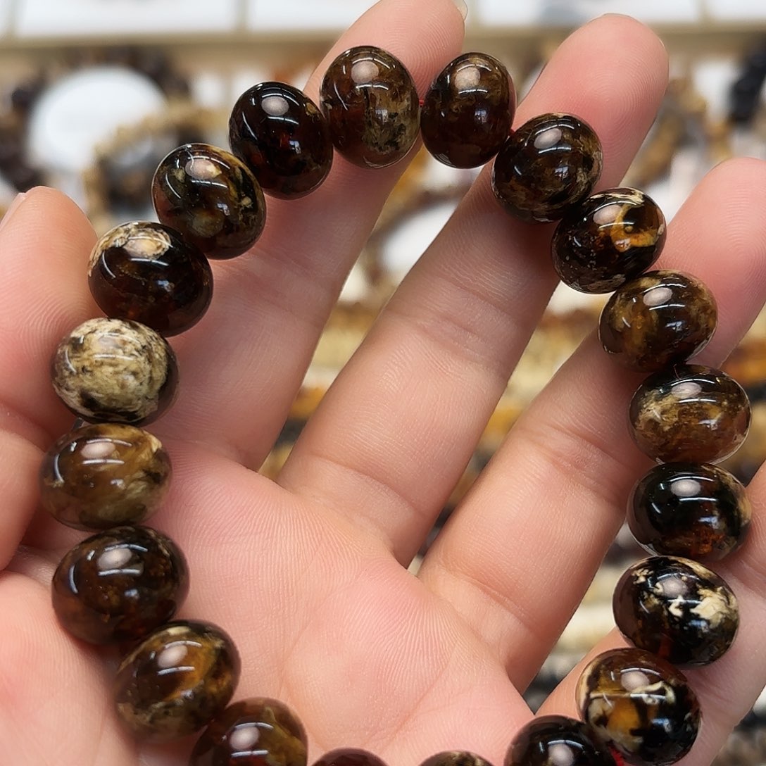 琥珀未镶嵌裸石十三