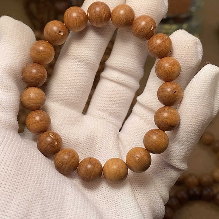 檀香木正区印度迈索尔老山檀香瑕疵10mm