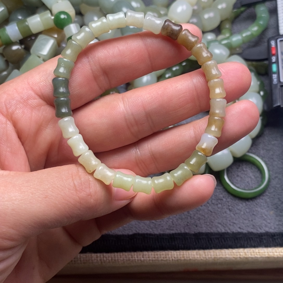 和田玉手链未镶嵌