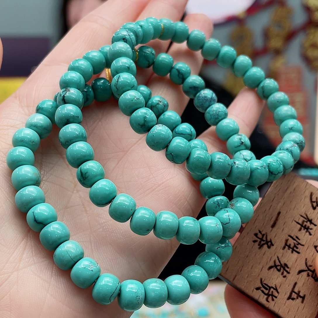 绿松石颈饰未镶嵌