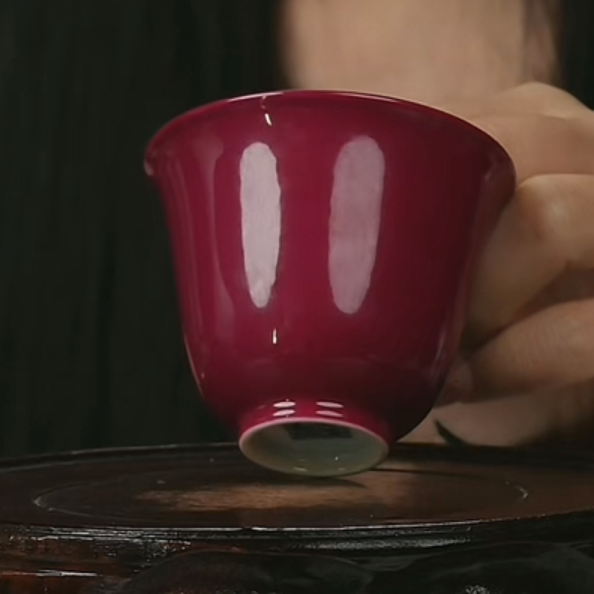 Y胭脂紫釉铃铛杯