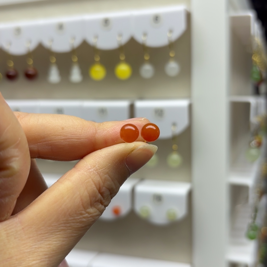 南红玛瑙银S925镶嵌耳饰6mm