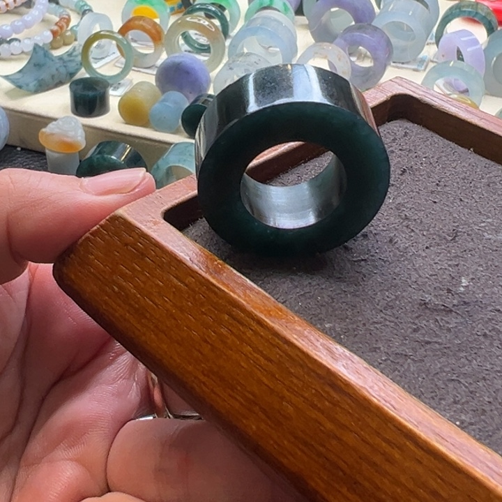 菜***玩定制翡翠未镶嵌翡翠戒指