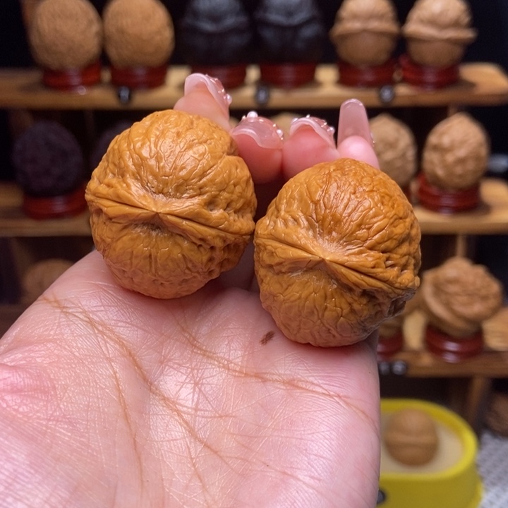 文玩核桃吊坠胖头陀4