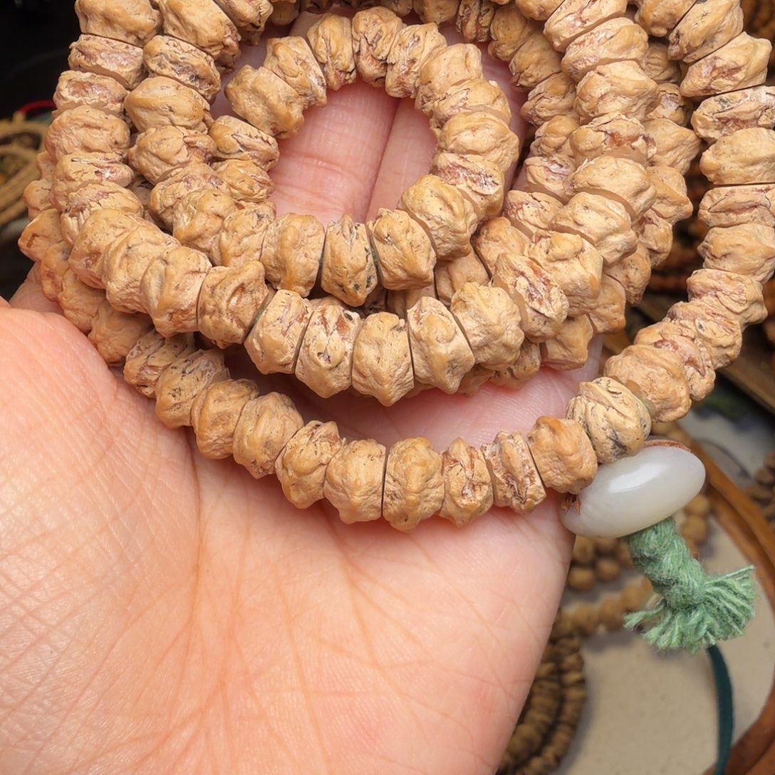 月***山柏香籽/百香籽吊坠