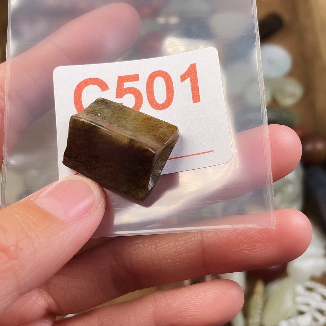 观****和田玉（糖玉）未镶嵌颈饰