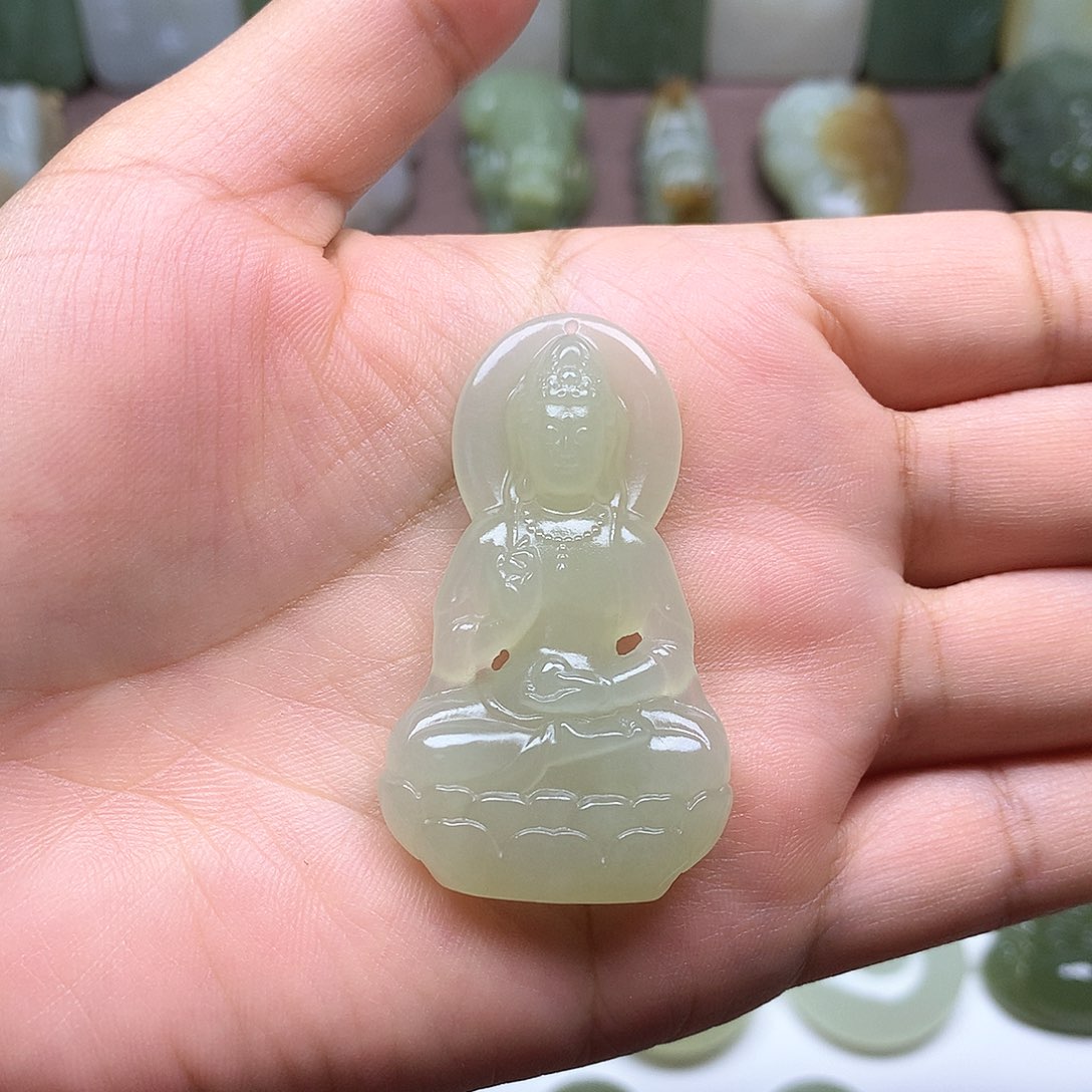 和田玉颈饰未镶嵌