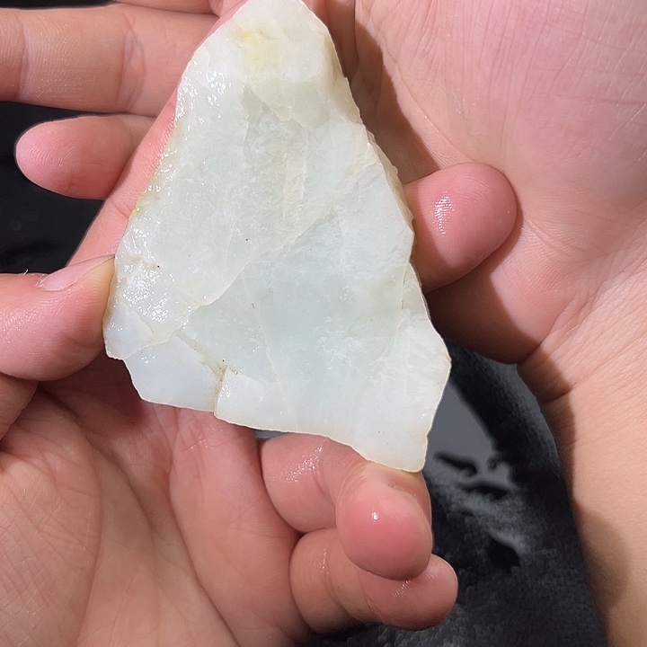 和田玉（糖玉）未镶嵌珠宝半成品