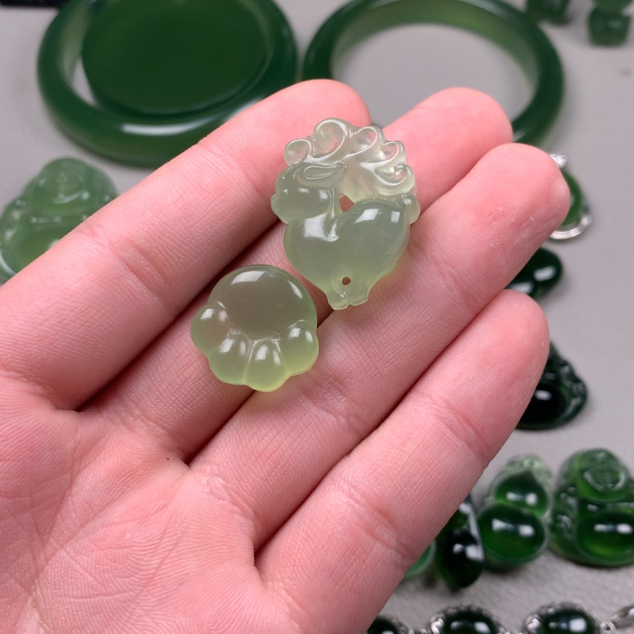 【闪购商品】蛇纹石玉岫玉未镶嵌