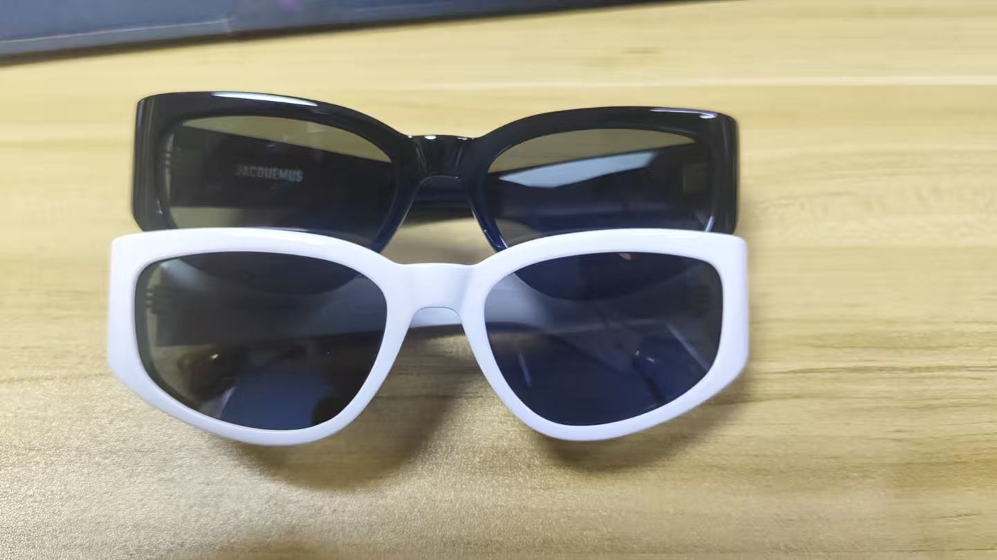 JACQUEMUS太阳镜墨镜男女同款防紫外线设计款