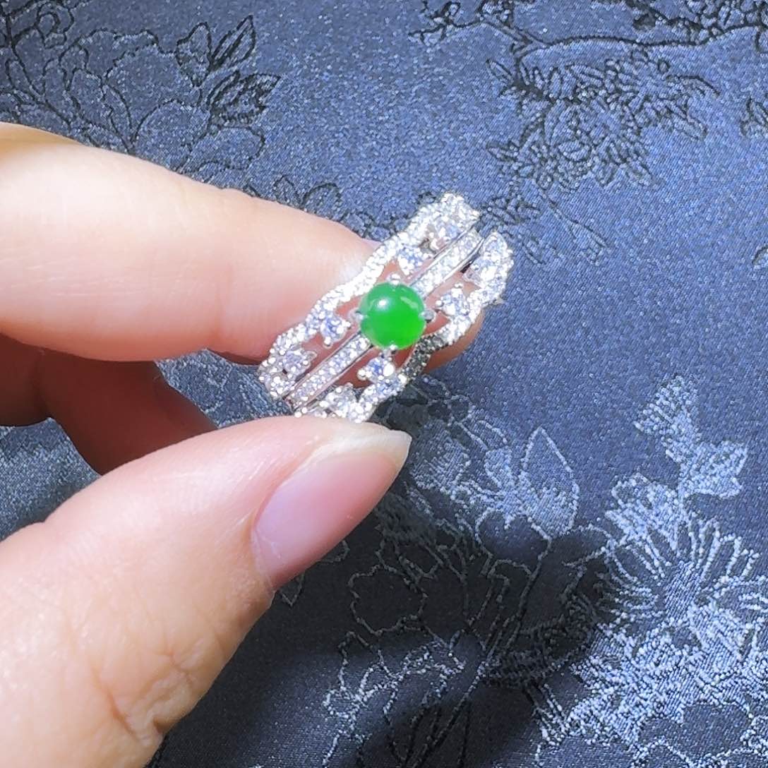 翡翠戒指银S925镶嵌蛋面