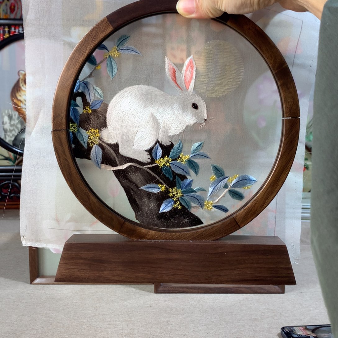 木精品苏绣实木摆件