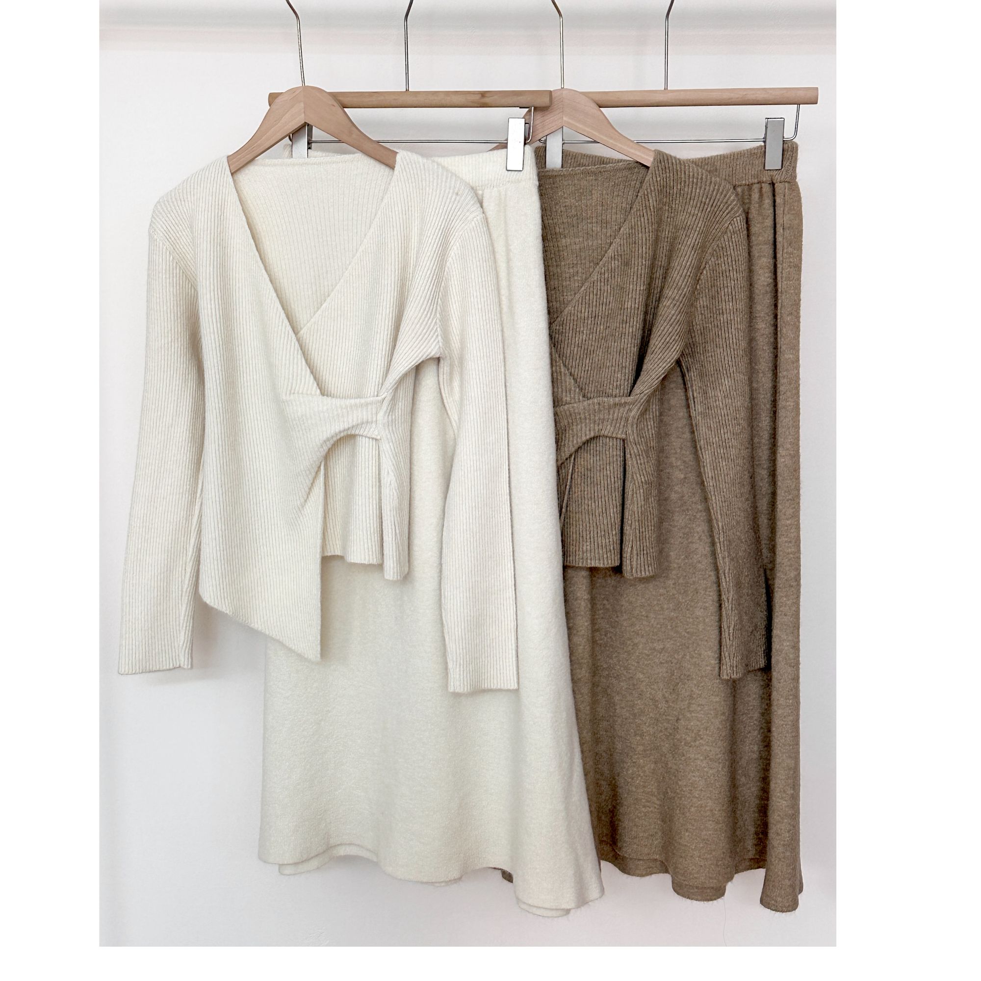 秋冬不规则针织韩版简约设计感气质百搭收腰显瘦女装毛衣长袖长裙