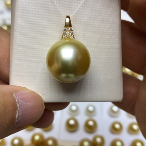 海水珍珠18K金镶嵌颈饰