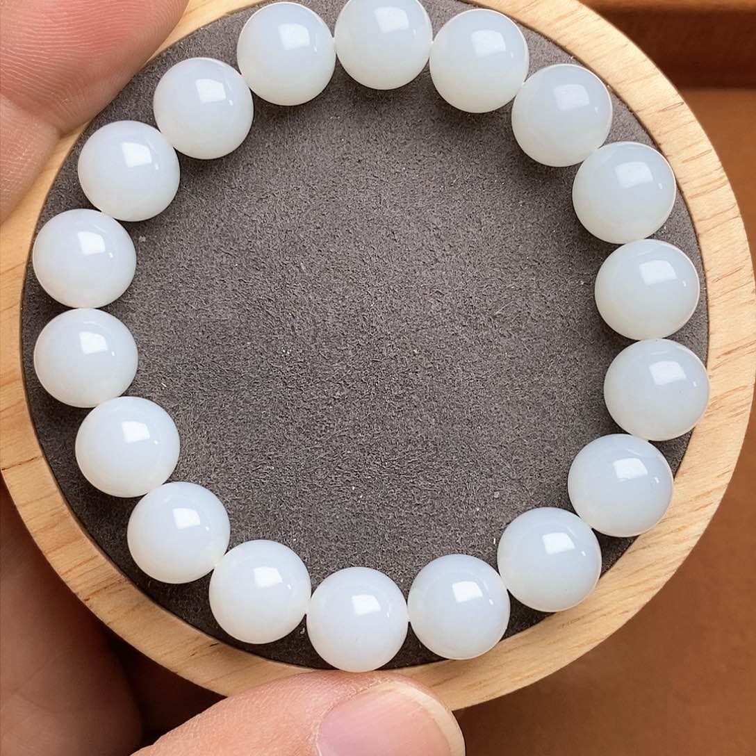 和田玉手链未镶嵌8****7