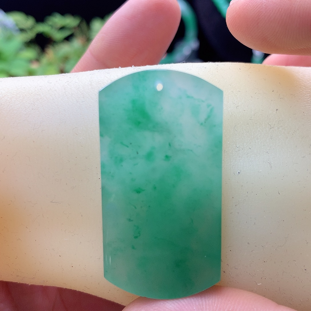 石英质玉颈饰未镶嵌