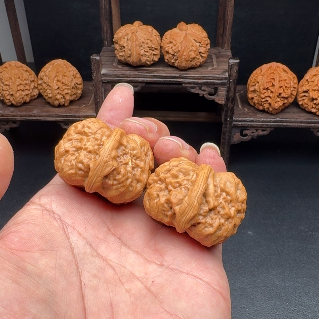 文玩核桃吊坠多**爸蛤蟆头40