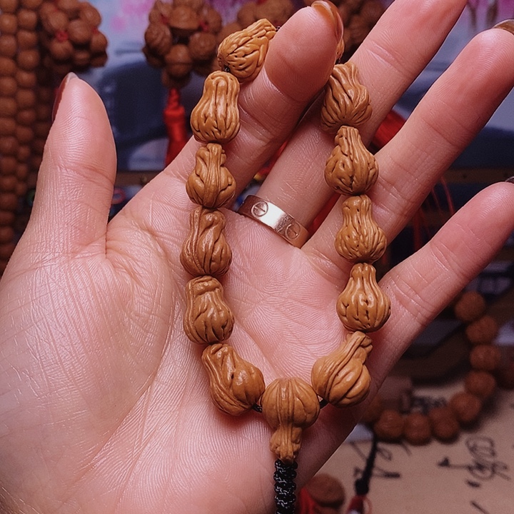 桃核吊坠龙纹桃枭