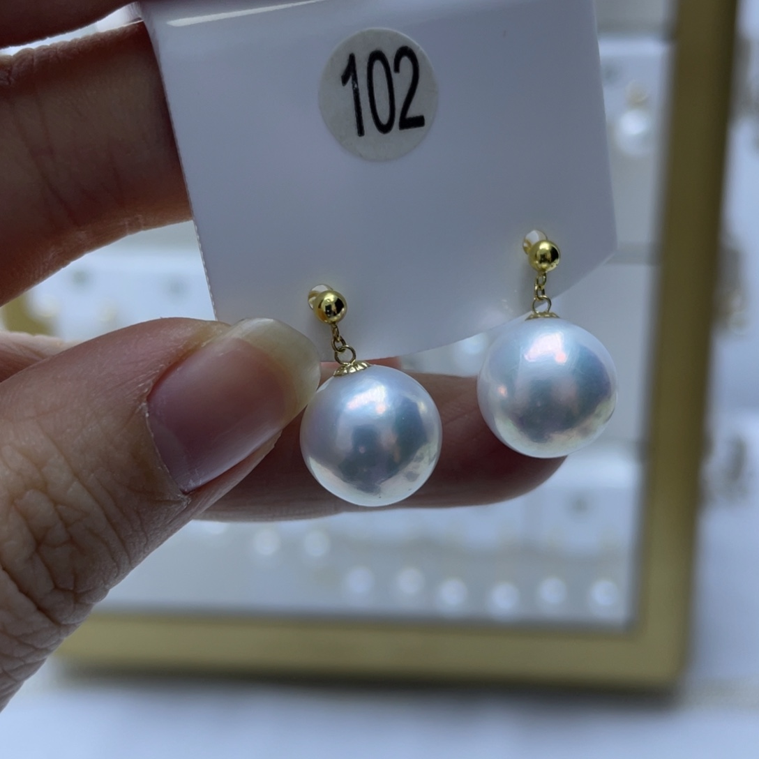 18K金镶嵌淡水珍珠耳饰