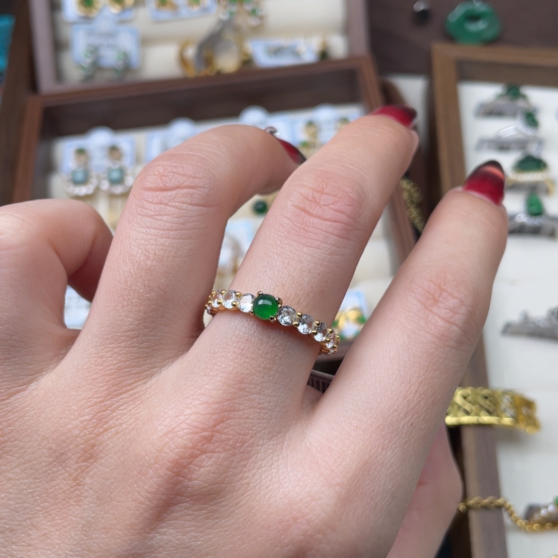 翡翠银S925镶嵌颈饰翡翠