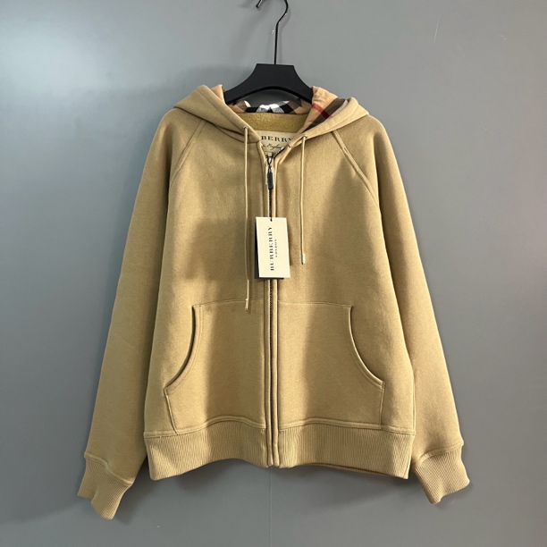 未使用 BURBERRY/博柏利 巴宝莉卡其色卫衣外套