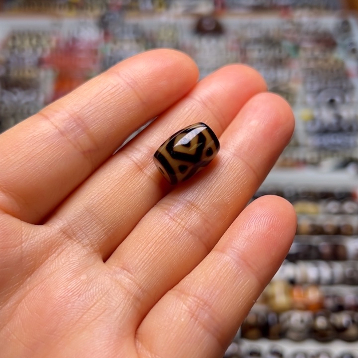 酷***边玛瑙/玉髓未镶嵌颈饰