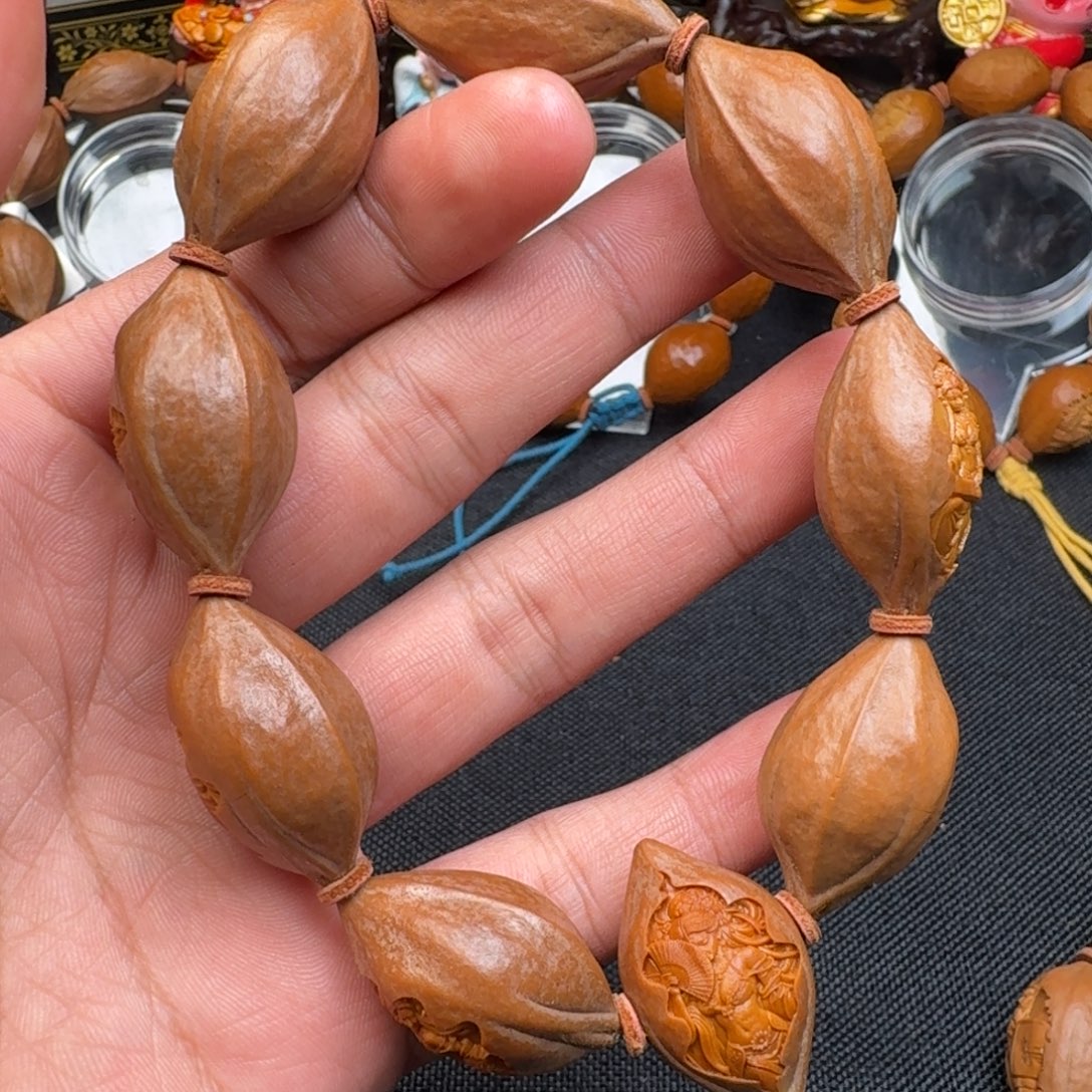 橄榄核手串/手链美女