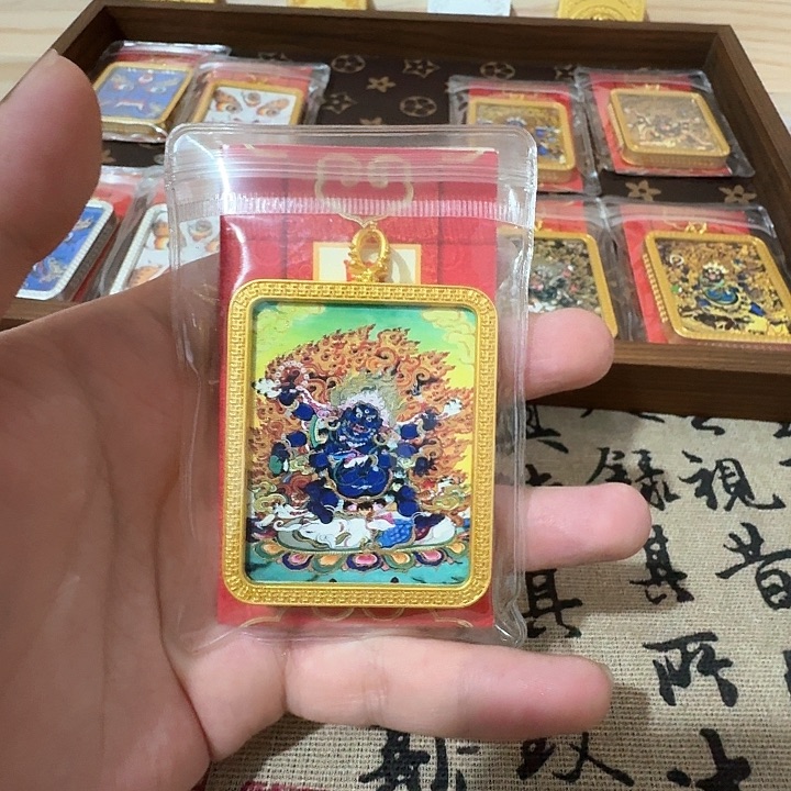 吊坠藏传唐卡【六臂大黑天】