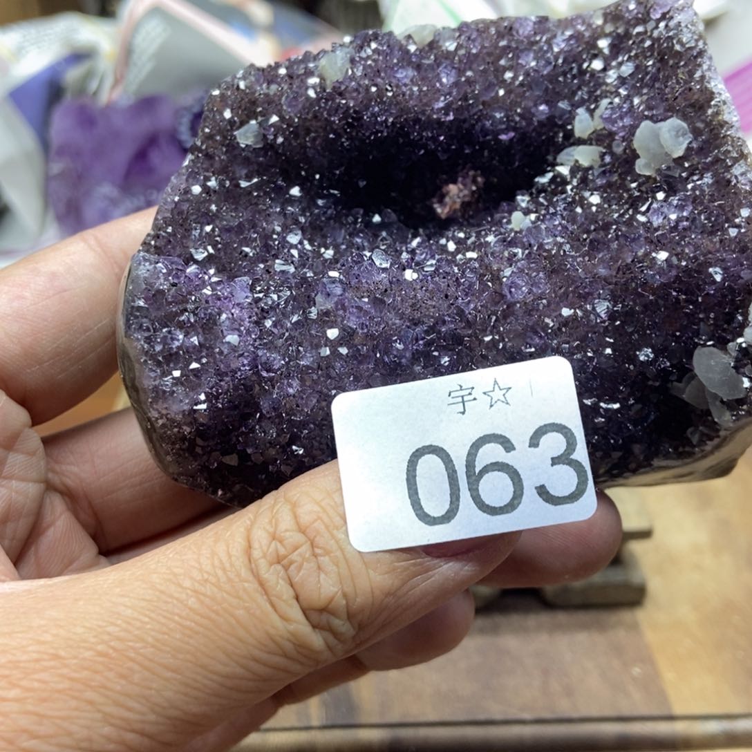 紫晶天然水晶摆件未镶嵌