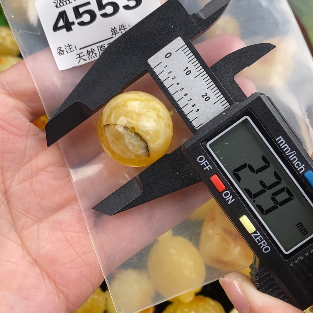 琥珀未镶嵌珠宝奇石裸石