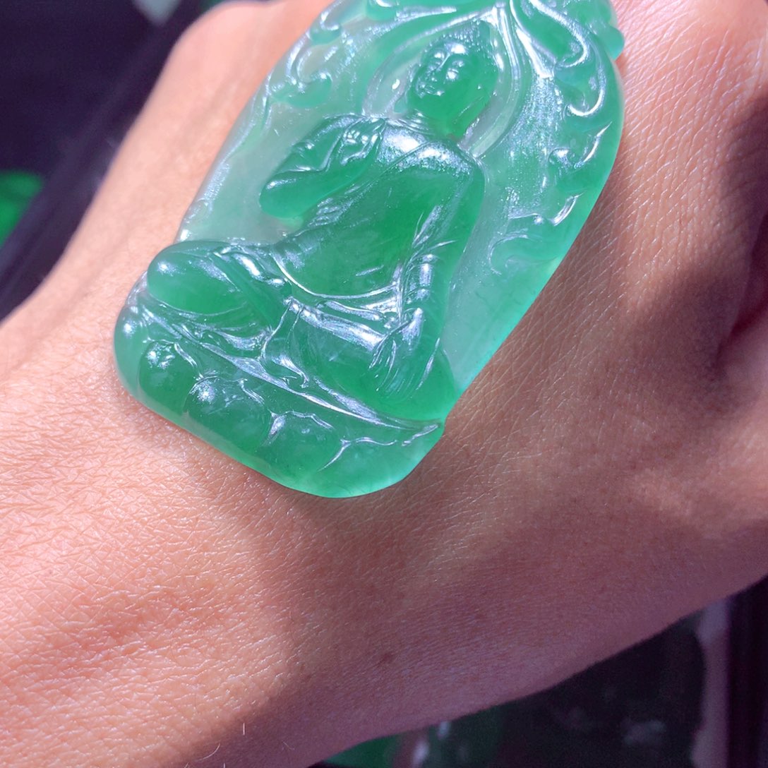 叮***麻定制翡翠未镶嵌天然翡翠A货毛货挂件