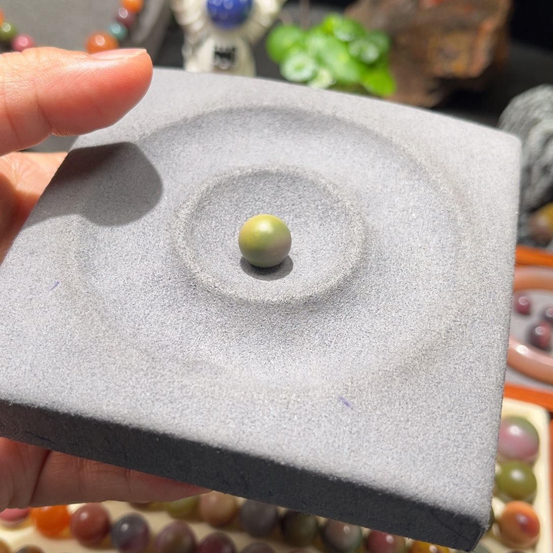 玛瑙/玉髓原矿盐源玛瑙产地直发10.5m m未镶嵌