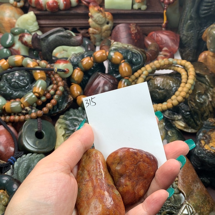 岫岩河磨玉（透闪石质玉）把件未镶嵌