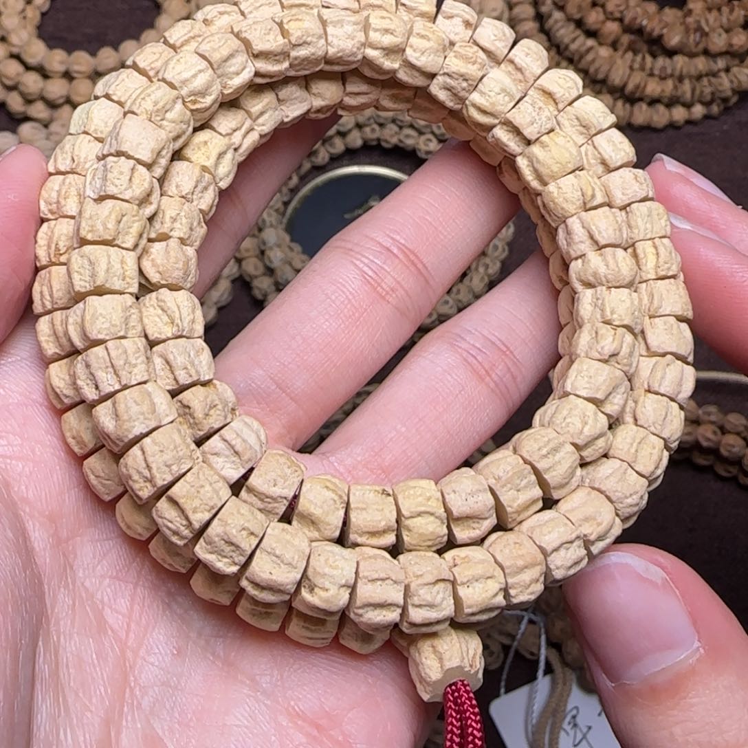 柏香籽/百香籽吊坠邢***圆