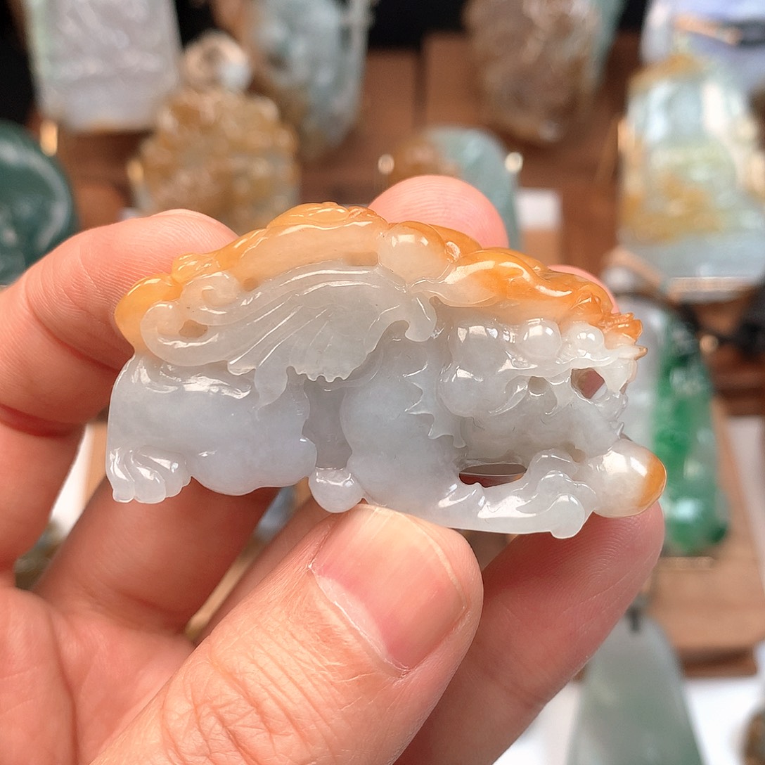 定制翡翠未镶嵌挂件