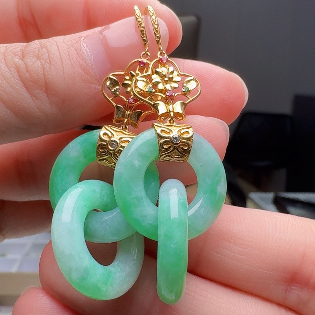 翡翠18K金镶嵌耳饰天然