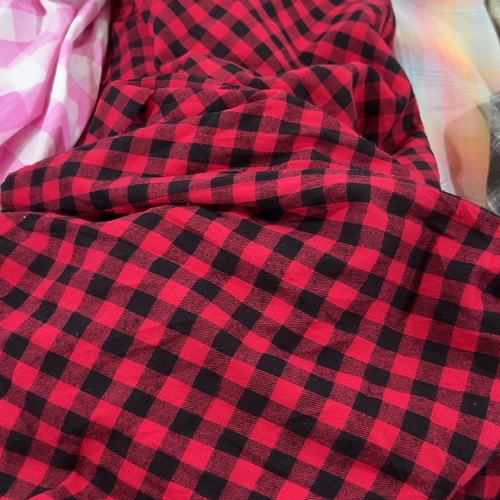 无纺布全棉红黑格3米价