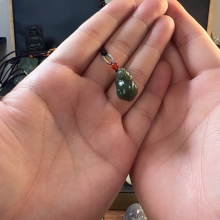 和田玉未镶嵌项链