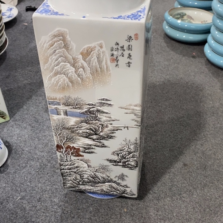 景德镇陶瓷工艺品云**轻